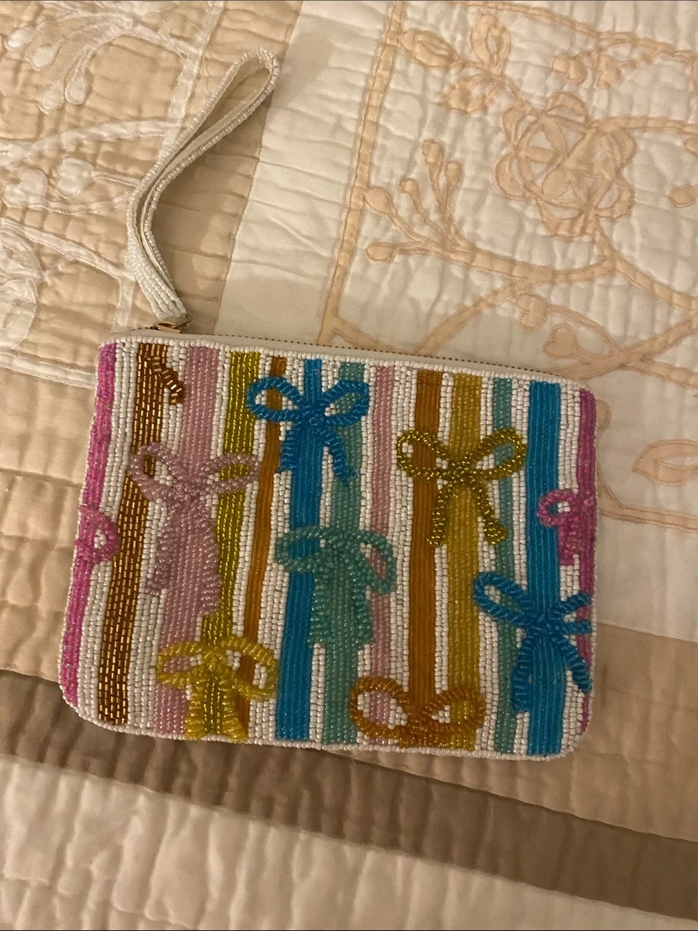 Beaded Multi-Color Bow Wristlet Clutch - White